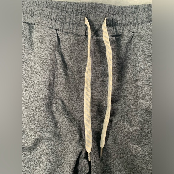 Vuori Charcoal Jogger Pants - Picture 7 of 10